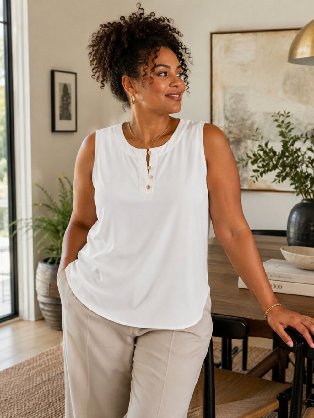 Jones Studio White Sleeveless Blouse Gold Button Size 2X